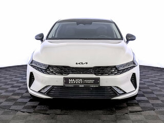 2022 Kia K5 III, белый, 2800000 рублей, вид 2