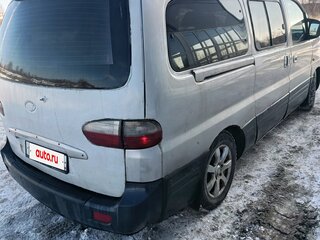 2007 Hyundai Starex I Рестайлинг 2, серебристый, 400000 рублей, вид 3
