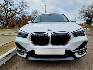 2021 BMW X1 18i sDrive II (F48) Рестайлинг, белый, 2390000 рублей, вид 2