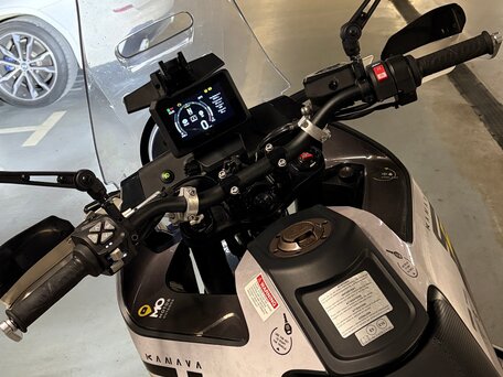 2022 Husqvarna Norden 901, чёрный, 970000 рублей, вид 3
