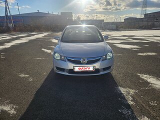 2010 Honda Civic Hybrid VIII Рестайлинг, серебристый, 1050000 рублей, вид 2