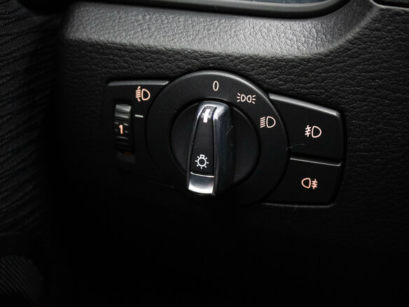 2013 BMW X1 20d I (E84) Рестайлинг, коричневый - вид 14