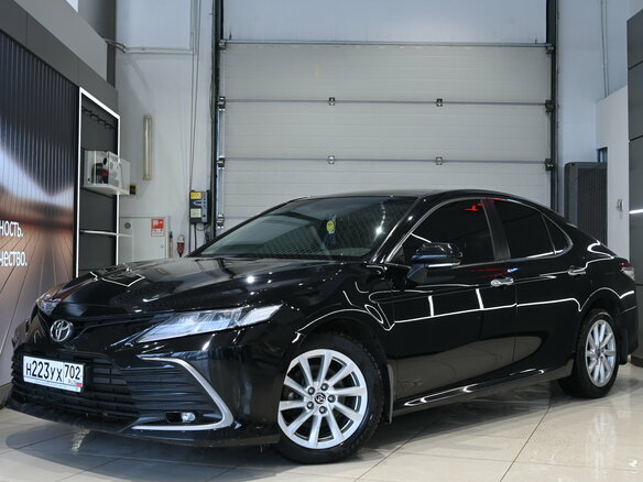 2021 Toyota Camry VIII (XV70), чёрный - вид 3