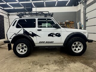 2023 Lada (ВАЗ) Niva Legend I, белый, 1790000 рублей, вид 2