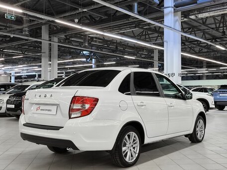 2024 Lada (ВАЗ) Granta I Рестайлинг, белый, 840000 рублей, вид 3
