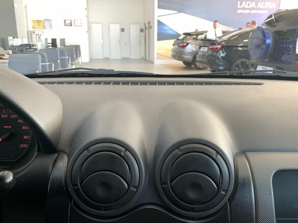 2018 LADA (ВАЗ) Largus, белый - вид 18