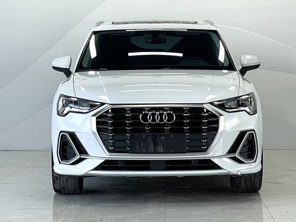 2023 Audi Q3 35 TFSI II (F3), белый, 2700000 рублей