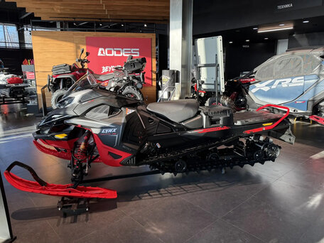 2026 BRP Lynx Xterrain Brutal, чёрный, 3240000 рублей, вид 4