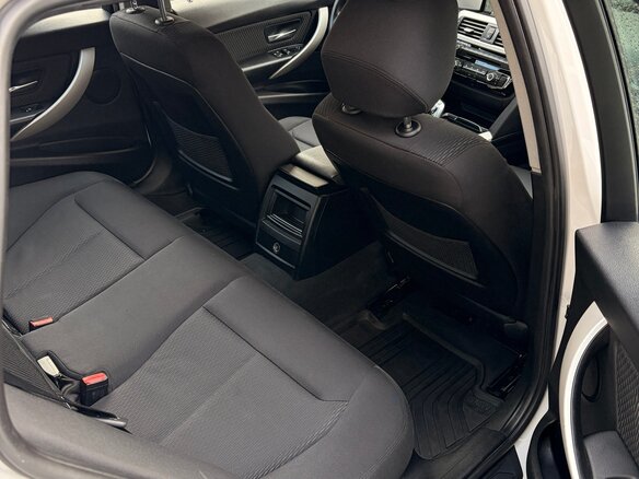 2016 BMW 3 серии 316d VI (F3x) Рестайлинг, белый, 1800000 рублей - вид 6