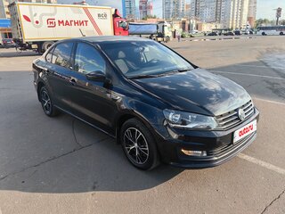 2017 Volkswagen Polo V Рестайлинг, чёрный, 1199000 рублей, вид 4