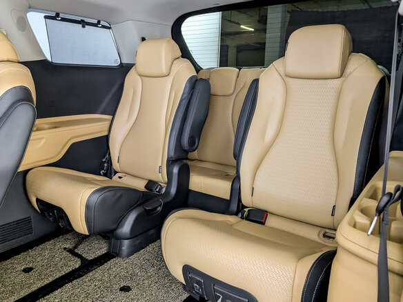 2020 Kia Carnival IV, серый, 3640000 рублей - вид 14