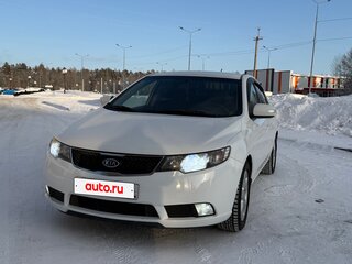 2010 Kia Cerato 6-speed II, белый, 790000 рублей, вид 2