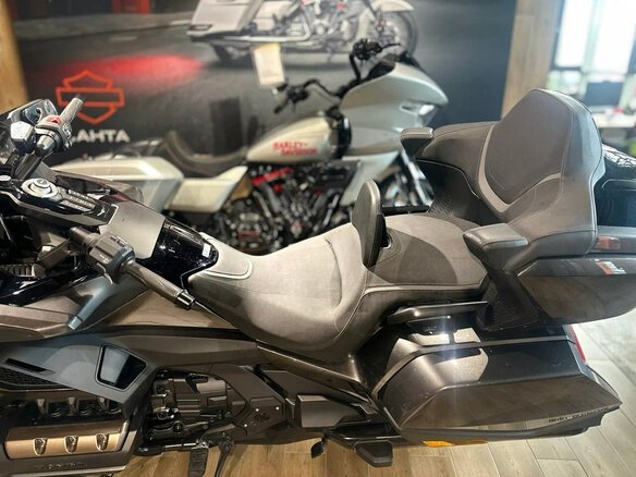 2024 Honda GL 1800 Gold Wing, чёрный, 3750000 рублей - вид 7