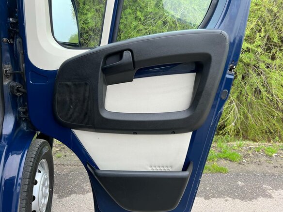 2011 Citroen Jumper, синий, 1765000 рублей - вид 15