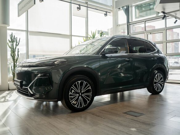 2026 Geely EX5 Гибрид EM-i, зелёный, 3969990 рублей - вид 7