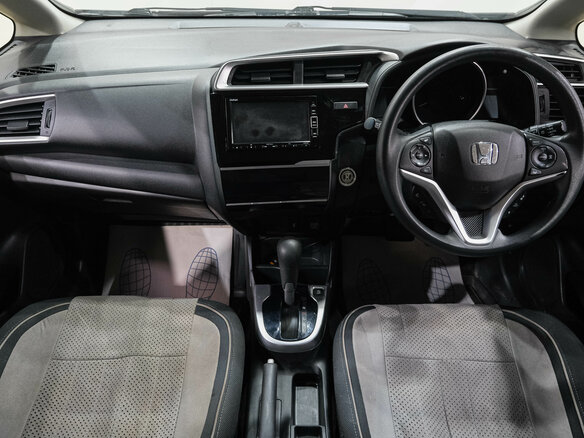 2019 Honda Fit III Рестайлинг, красный - вид 15