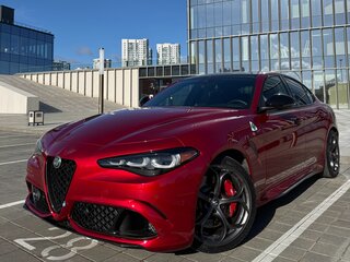 2025 Alfa Romeo Giulia Quadrifoglio II (952) Рестайлинг 2, пурпурный, 6800000 рублей, вид 3
