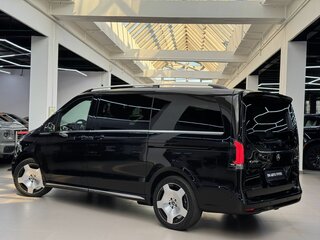2026 Mercedes-Benz V-Класс Long 300 d длинный III (W447) Рестайлинг 2, чёрный, 14890000 рублей, вид 5