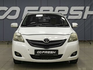 2009 Toyota Belta I, белый, 429000 рублей, вид 3