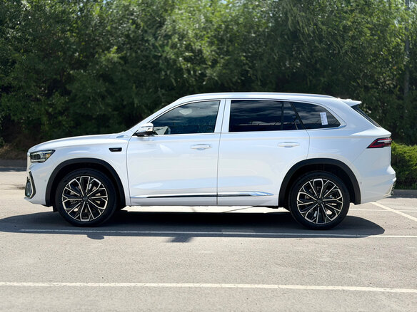 2026 Geely Monjaro (Xingyue L) I Рестайлинг 2 (China Market), белый, 4290000 рублей - вид 5