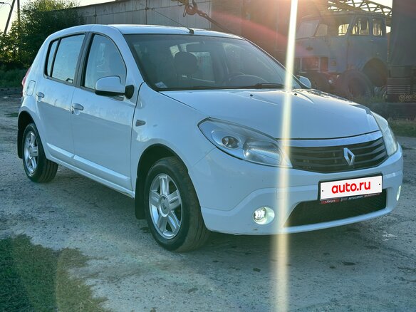 2012 Renault Sandero I, белый, 599000 рублей - вид 21
