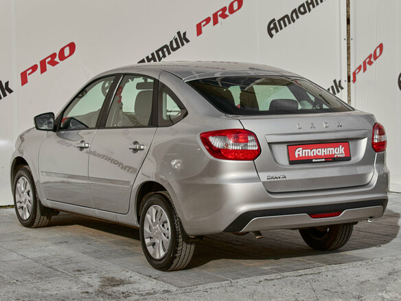 2024 Lada (ВАЗ) Granta I Рестайлинг, серый, 865000 рублей - вид 6