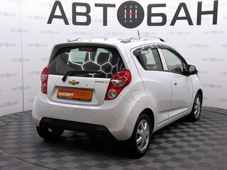 2022 Chevrolet Spark III (M300) Рестайлинг, белый, 1090000 рублей, вид 3