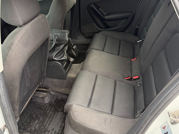 2009 Audi A4 IV (B8), белый, 600000 рублей - вид 10