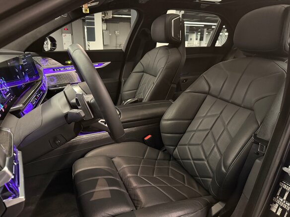 2022 BMW 7 серии 740i VII (G70), чёрный, 9570000 рублей - вид 15