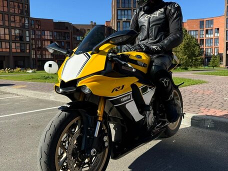 2016 Yamaha YZF-R1, жёлтый, 1250000 рублей, вид 3