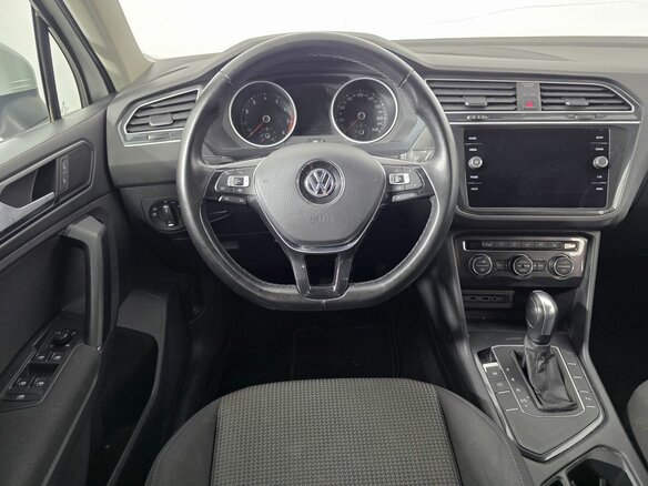 2019 Volkswagen Tiguan II, белый, 1800000 рублей - вид 14