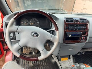 1997 Toyota HiAce XH10, красный, 720000 рублей, вид 5