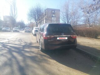 2011 Honda Odyssey (North America) IV, красный, 1400000 рублей, вид 1