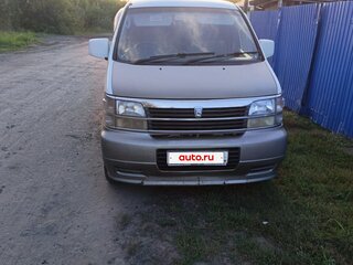 1998 Nissan Elgrand I (E50), белый, 350000 рублей, вид 1