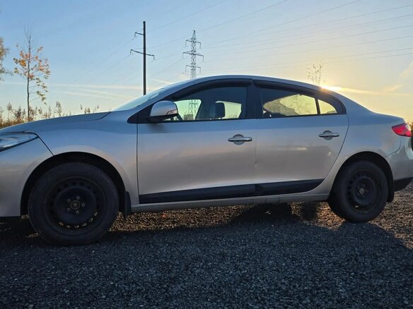 2013 Renault Fluence I Рестайлинг, серый, 650000 рублей - вид 3