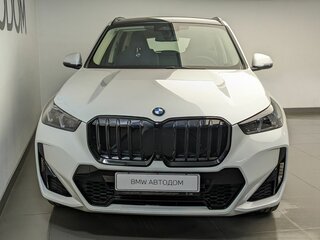 2026 BMW X1 Long 25Li xDrive III (U11/U12), белый, 5990000 рублей, вид 3