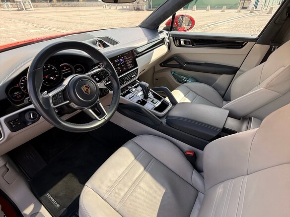 2021 Porsche Cayenne Coupé III, красный, 7987654 рублей - вид 11