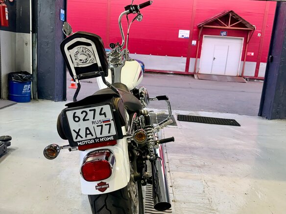 2005 Harley-Davidson Dyna Low Rider, белый, 950000 рублей - вид 3