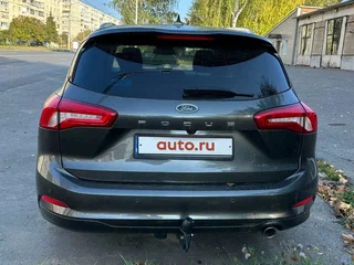 2019 Ford Focus IV, серый, 1250000 рублей, вид 3