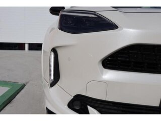 2023 Toyota Yaris Cross I, белый, 1380100 рублей, вид 2