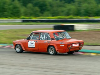 1984 Lada (ВАЗ) 2105, красный, 1600000 рублей, вид 4