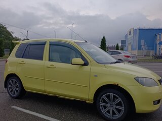 2003 Mazda Demio II (DY), жёлтый, 280000 рублей, вид 3