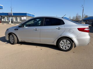 2012 Kia Rio III, серебристый, 680000 рублей, вид 3