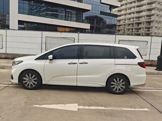 2024 Honda Odyssey V Рестайлинг 2, белый, 4877700 рублей, вид 5