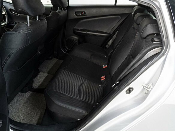 2016 Toyota Prius IV (XW50), серый, 1649000 рублей - вид 12