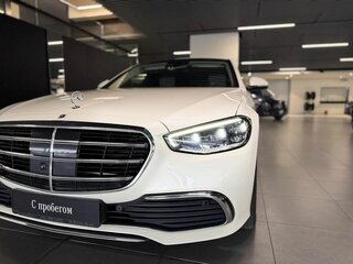 2021 Mercedes-Benz S-Класс 450 Long 4MATIC VII (W223), белый, 8000000 рублей, вид 4