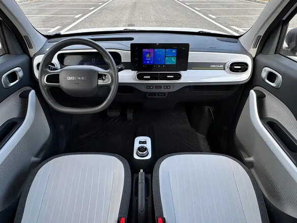 2025 Geely Panda I Рестайлинг, белый - вид 7