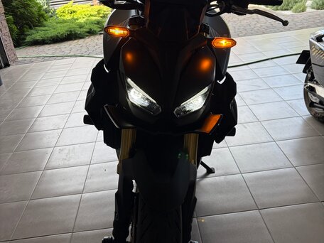 2025 Honda CB 1000 Hornet, чёрный, 1250000 рублей, вид 1