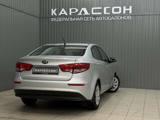 2015 Kia Rio III Рестайлинг, серебристый, 1070000 рублей, вид 2