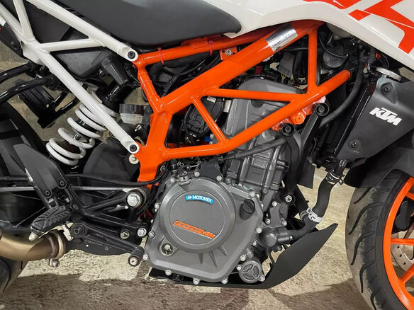 2019 KTM 390 Duke, белый, 405000 рублей - вид 5